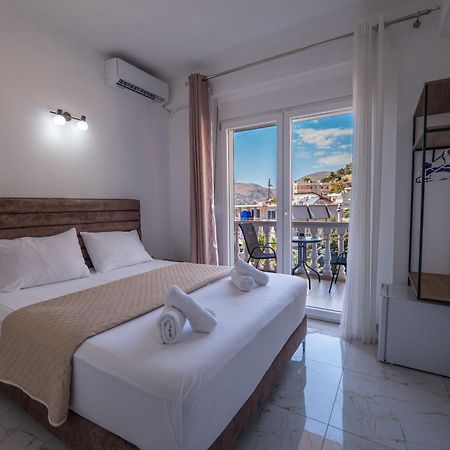 Hotel Elite Sarandë エクステリア 写真