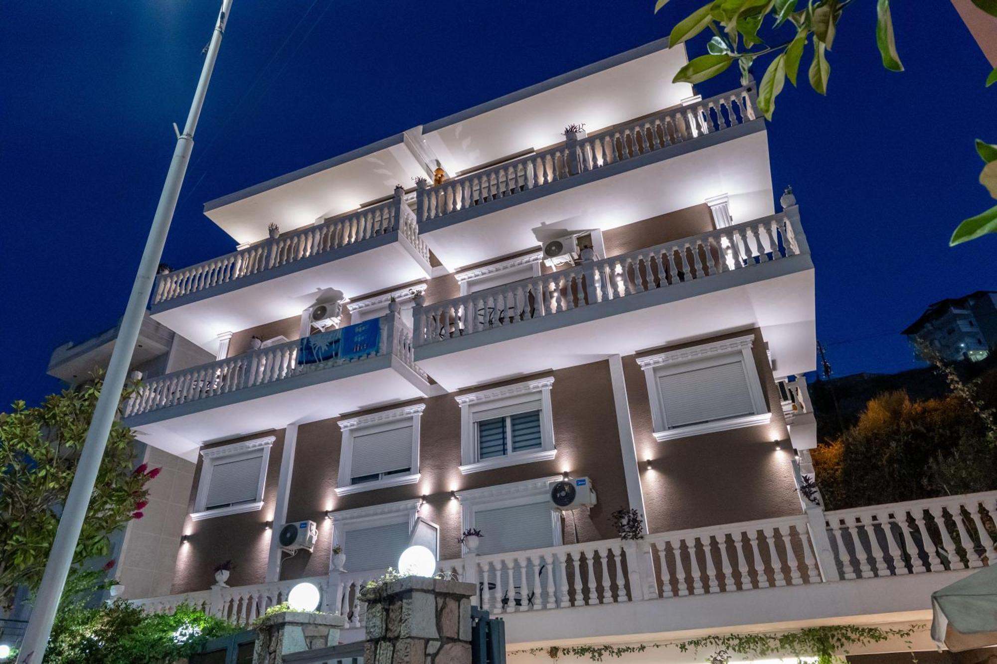 Hotel Elite Sarandë エクステリア 写真