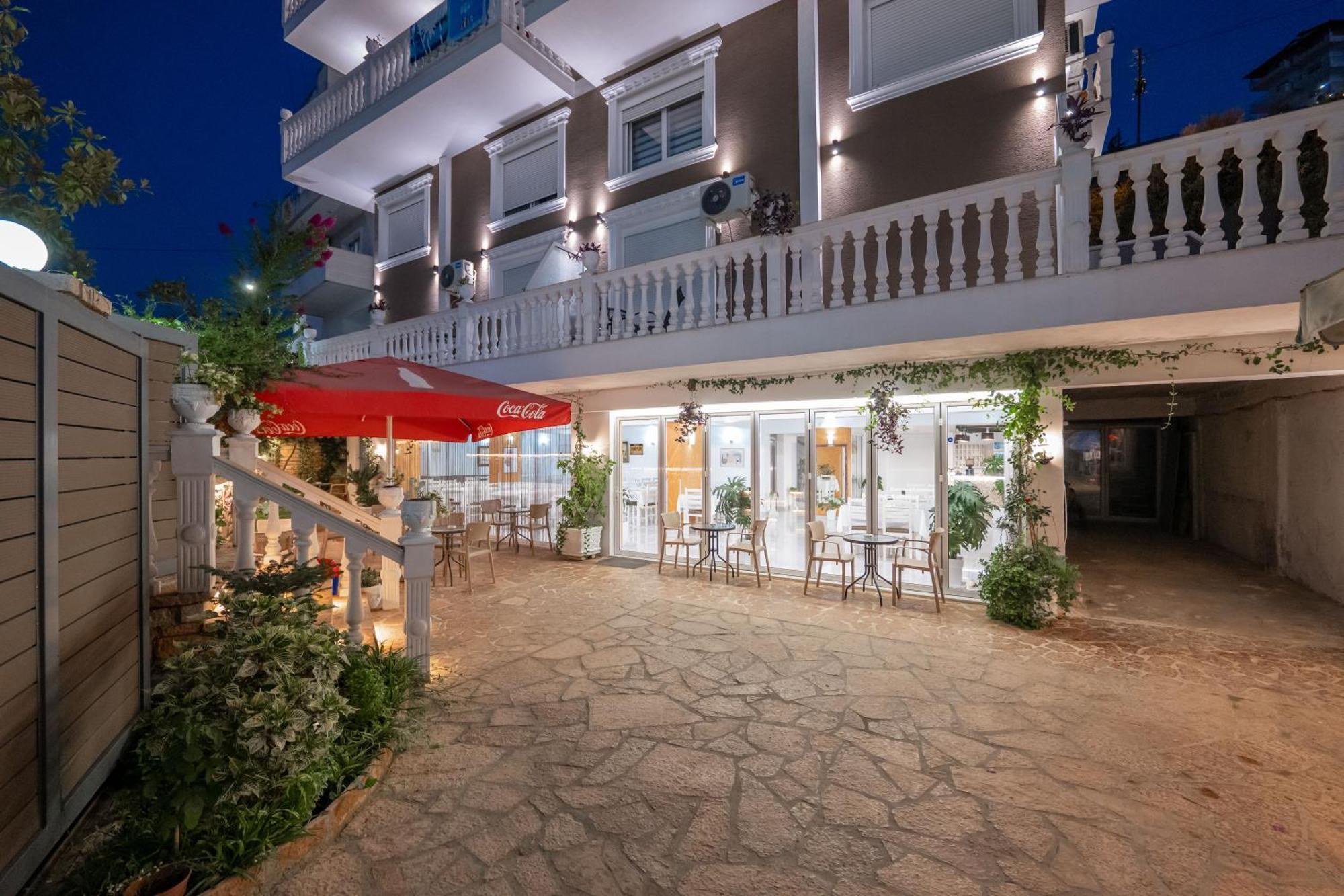 Hotel Elite Sarandë エクステリア 写真