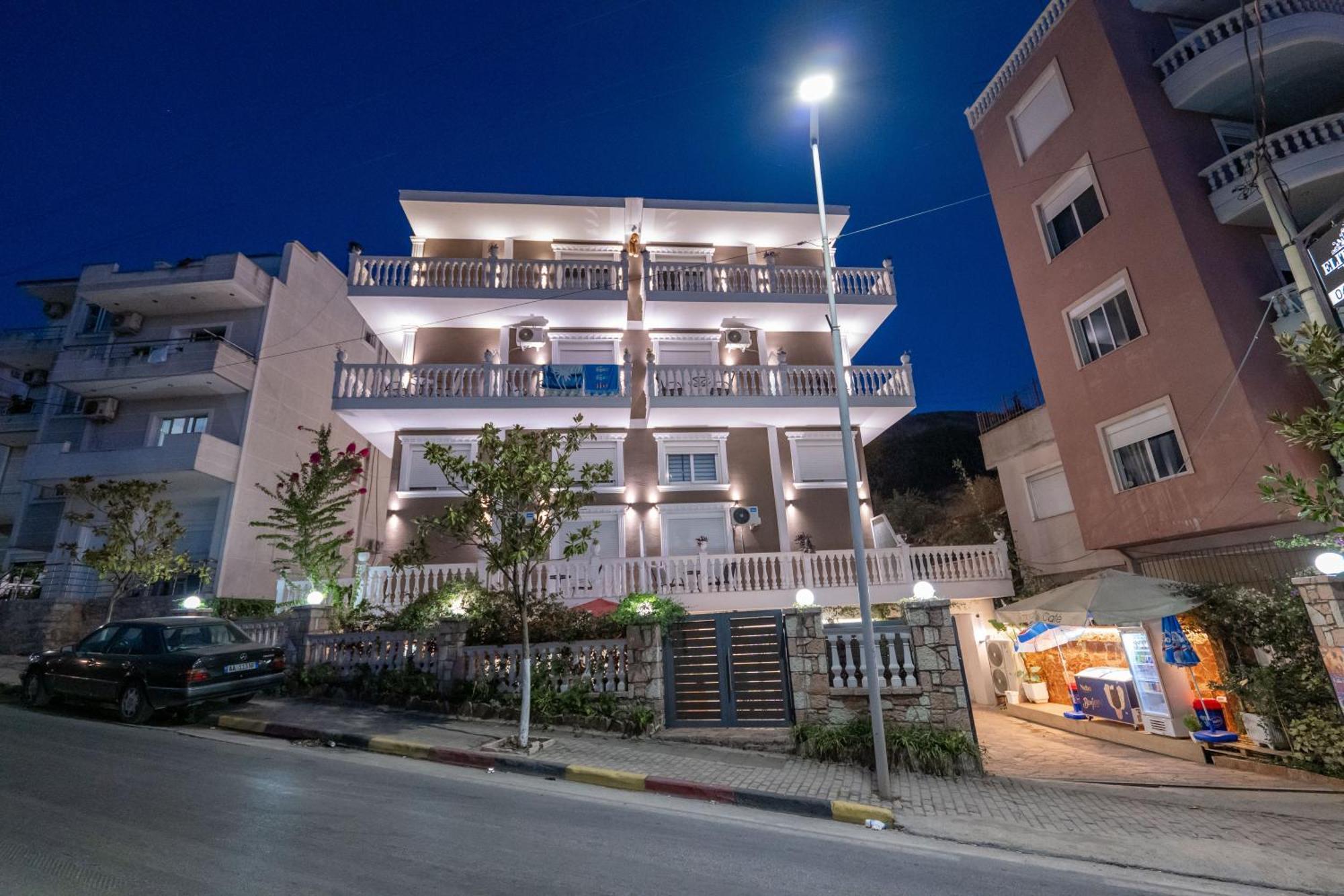 Hotel Elite Sarandë エクステリア 写真