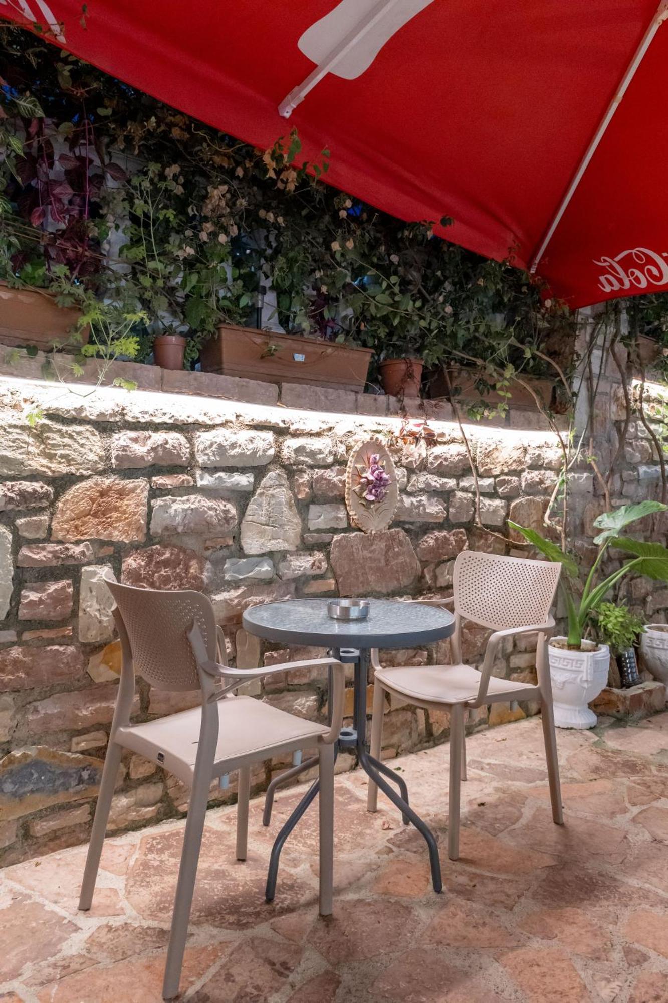Hotel Elite Sarandë エクステリア 写真