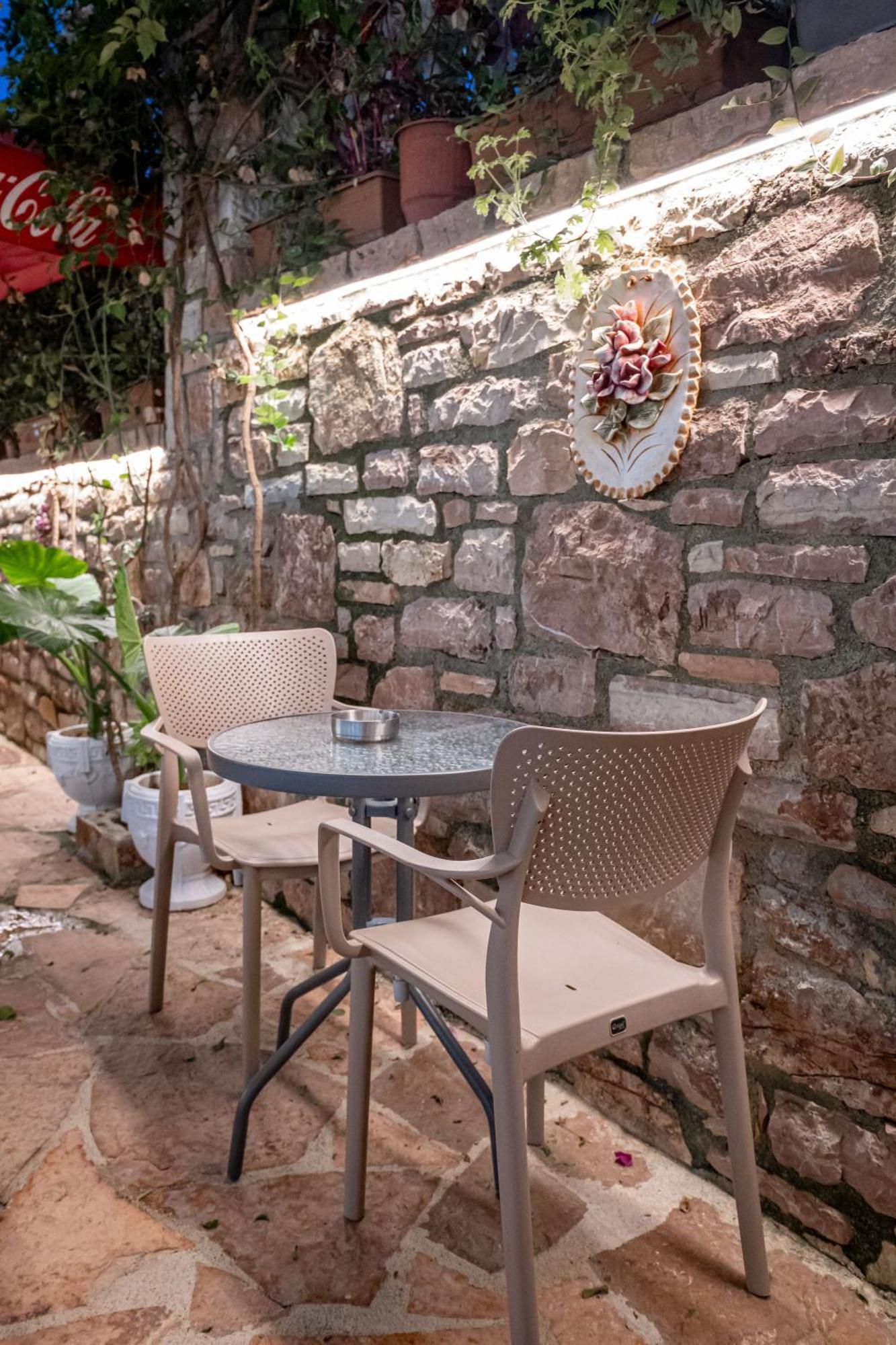 Hotel Elite Sarandë エクステリア 写真