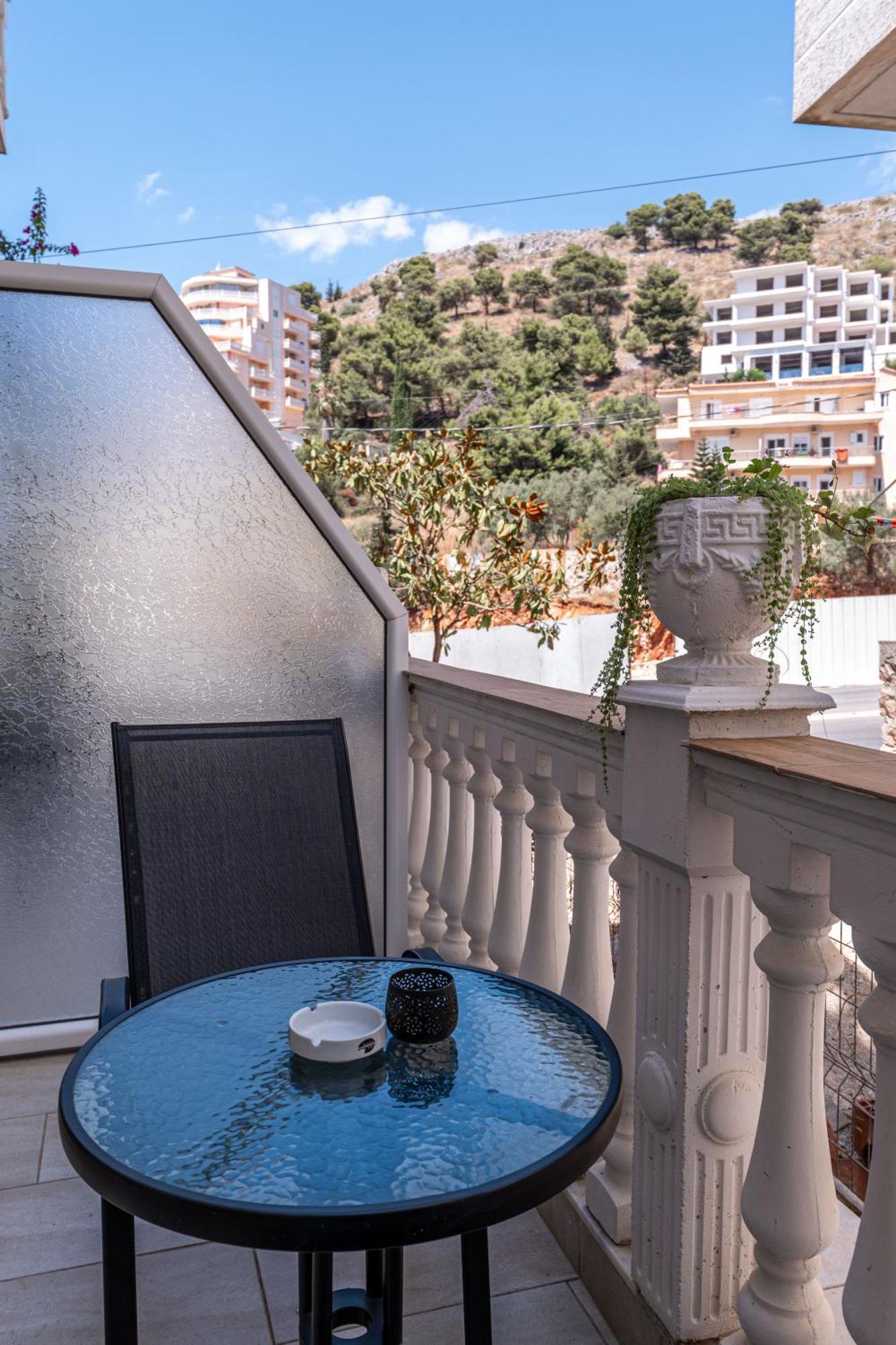 Hotel Elite Sarandë エクステリア 写真