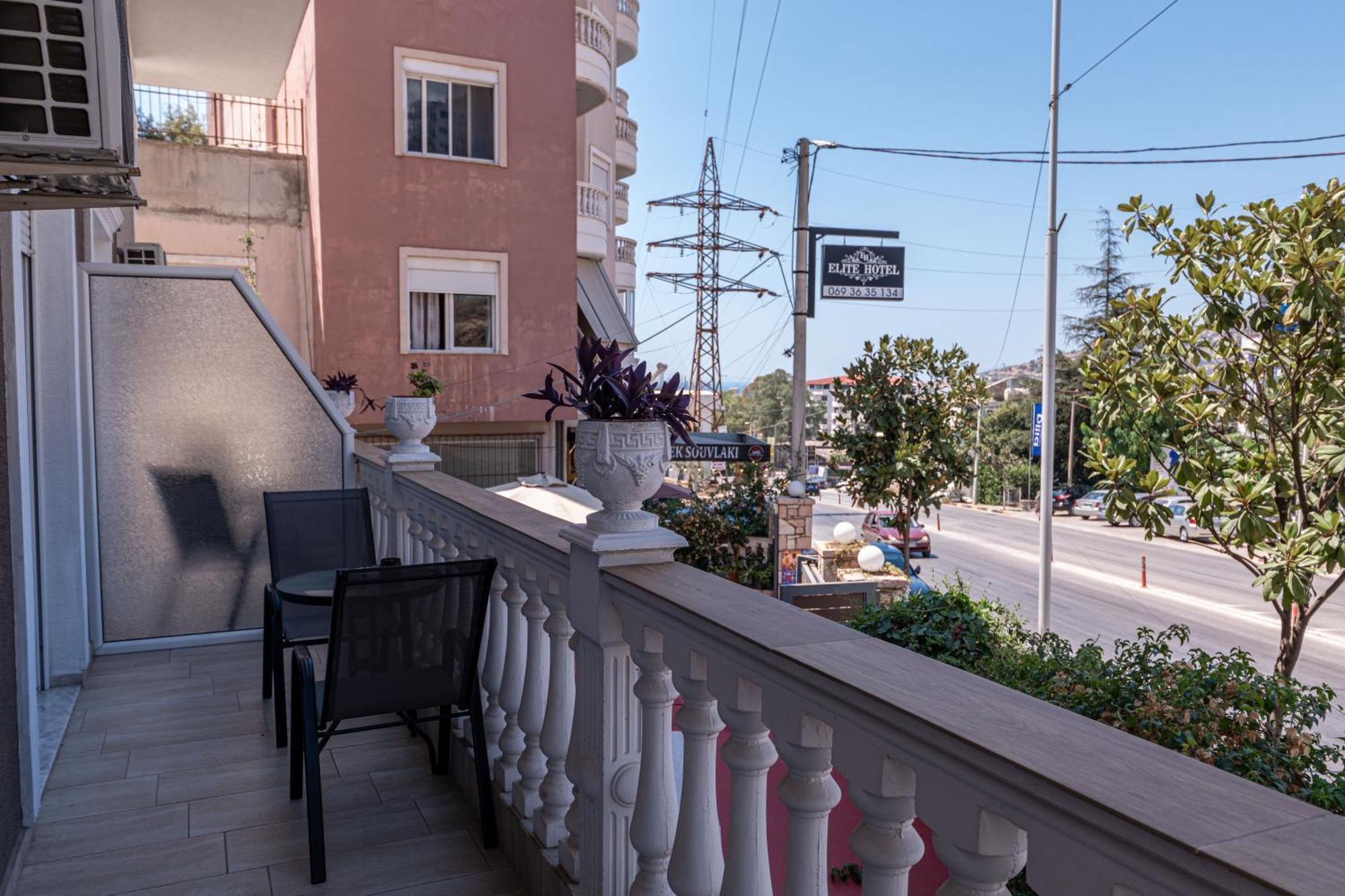 Hotel Elite Sarandë エクステリア 写真