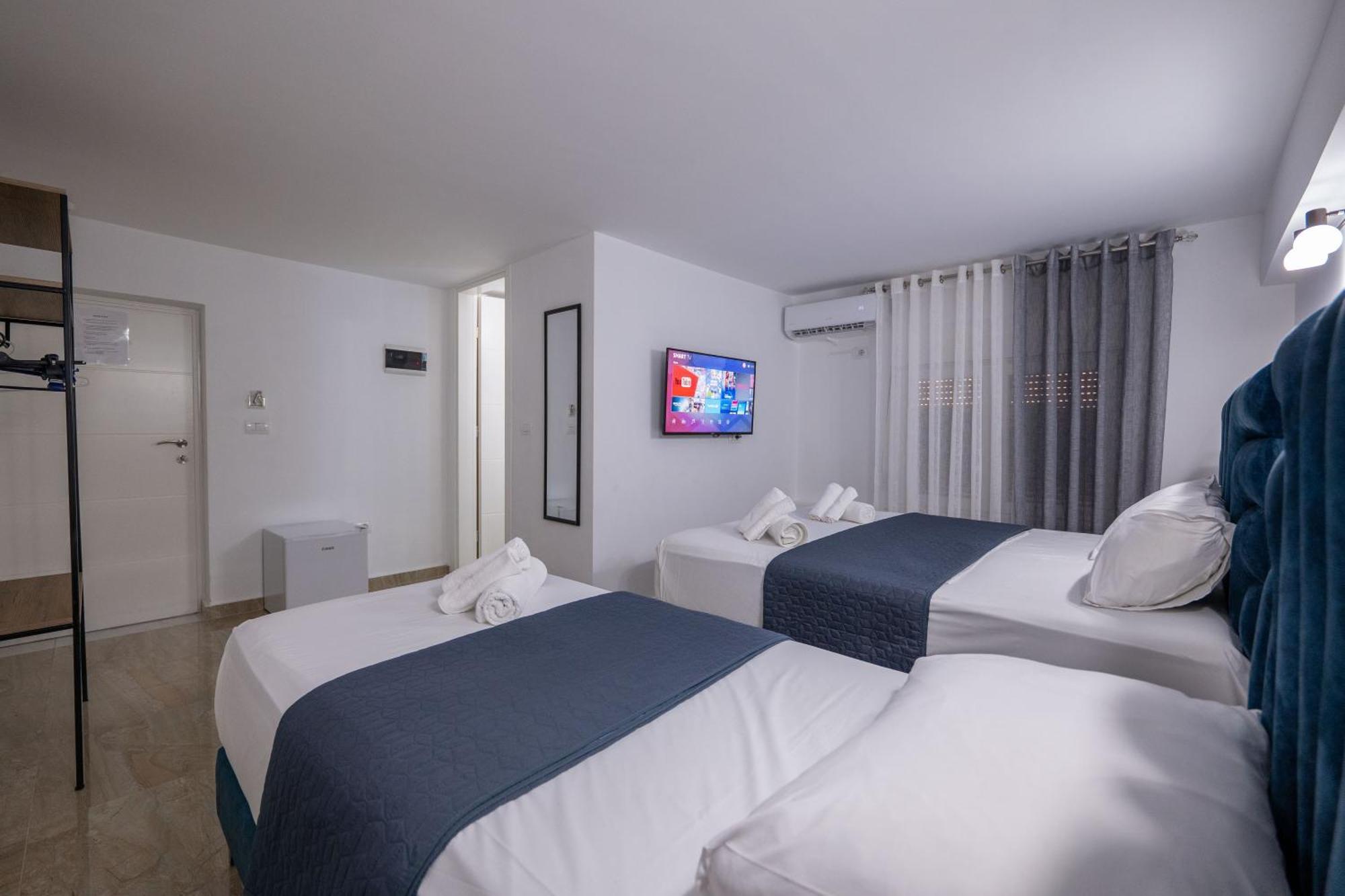 Hotel Elite Sarandë エクステリア 写真