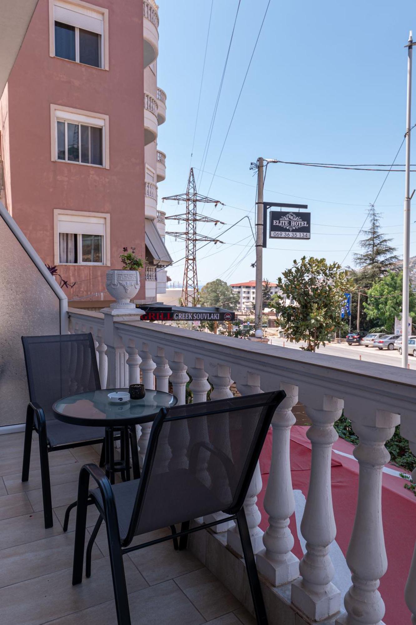 Hotel Elite Sarandë エクステリア 写真