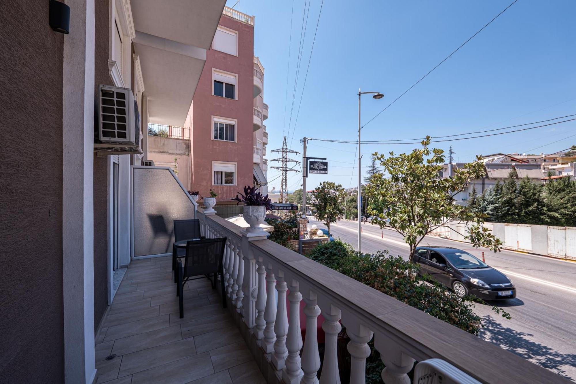 Hotel Elite Sarandë エクステリア 写真