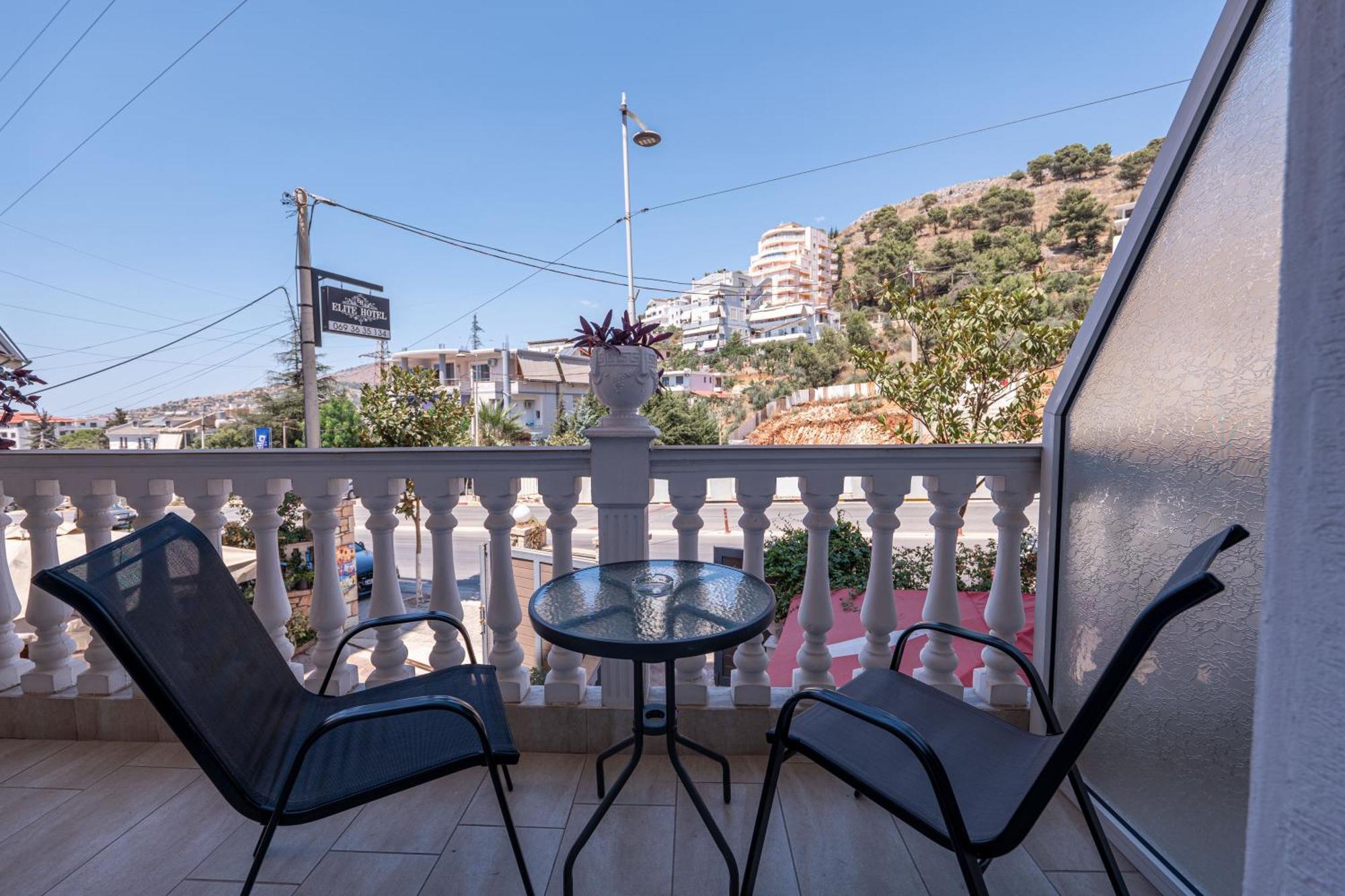 Hotel Elite Sarandë エクステリア 写真