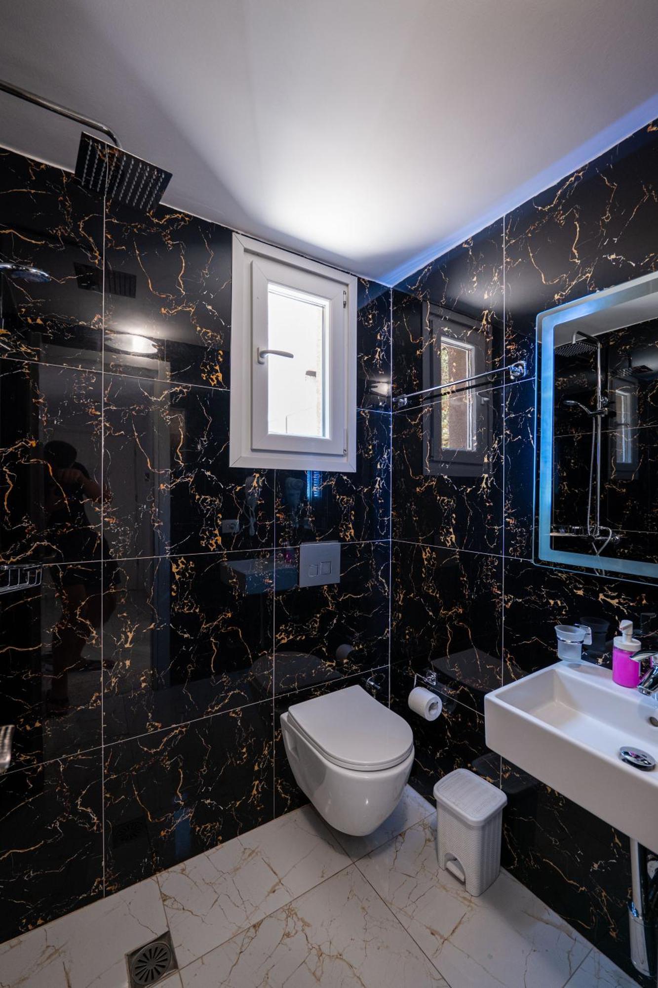Hotel Elite Sarandë エクステリア 写真