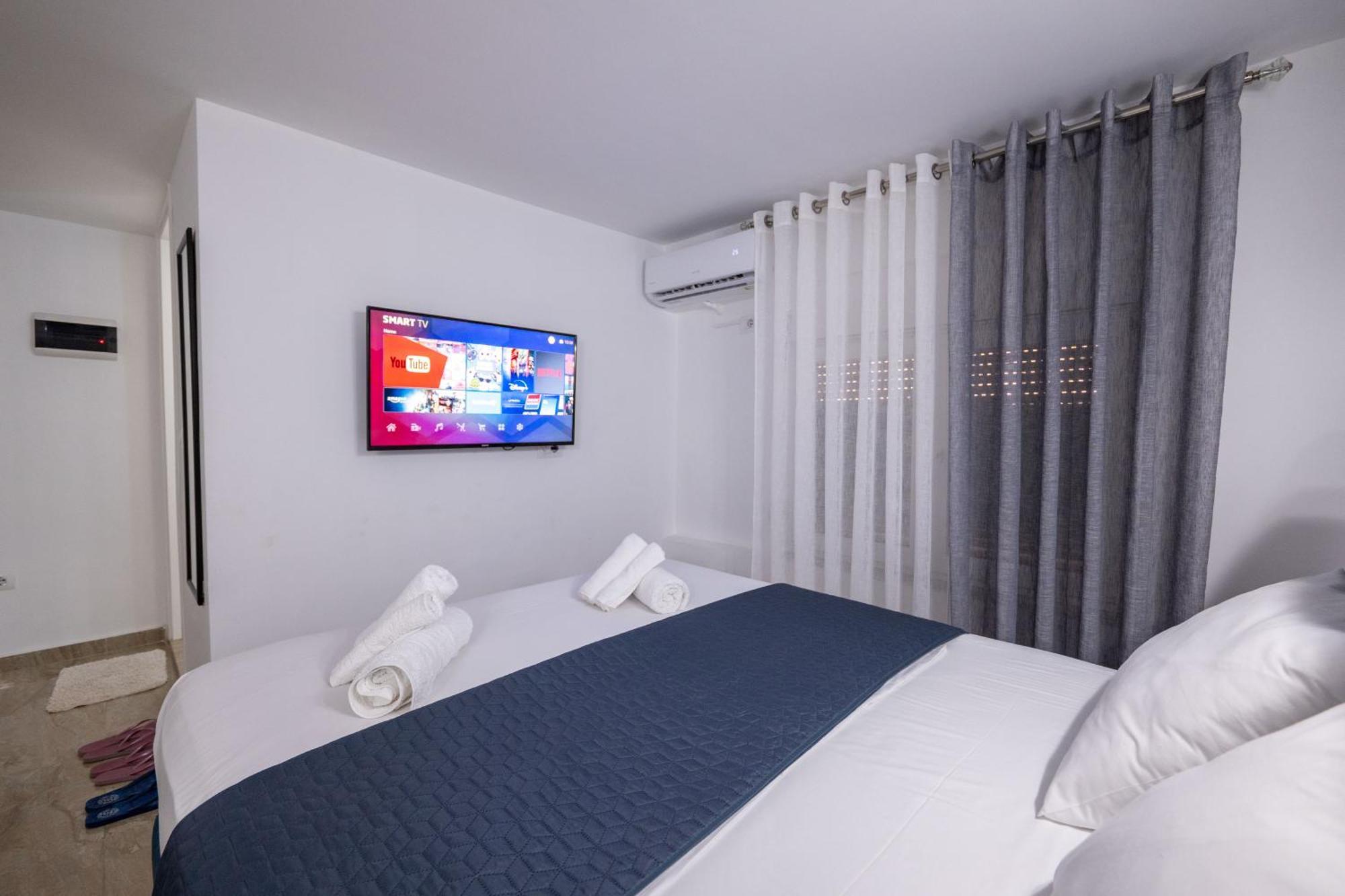 Hotel Elite Sarandë エクステリア 写真